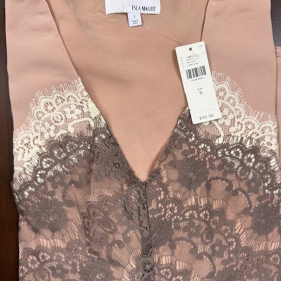 NWT Anthropologie Tiered Lace Blouse by ISLA MAUDE - Picture 4 of 6